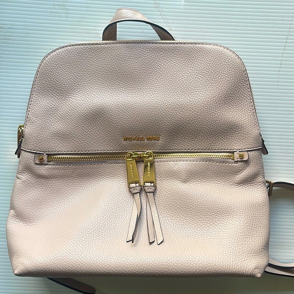 Michael Kors Rhea Zip Medium Slim Backpack